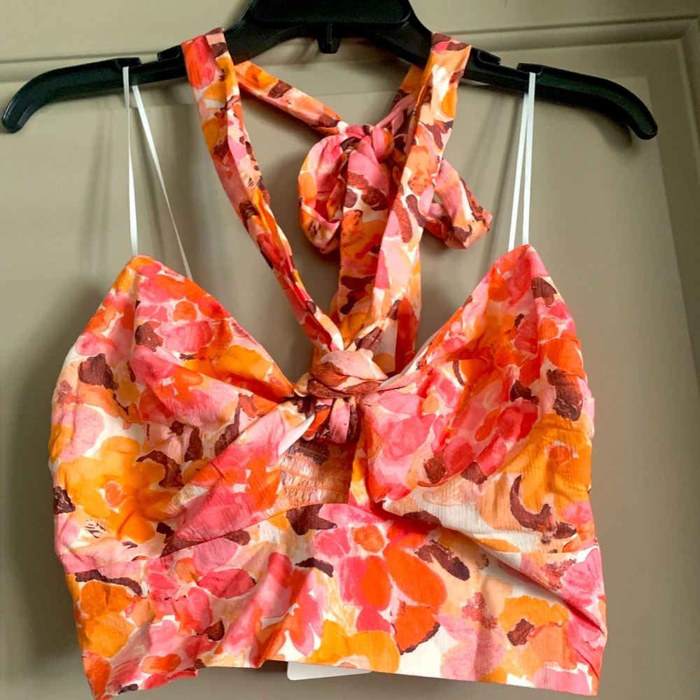 Cropped Halter Top pink, cream and coral colors